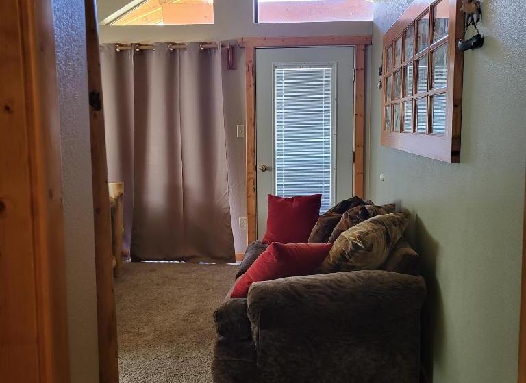 اتاق استاندارد با تراس, Buffalopeaks Lodge