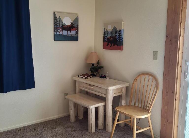 اتاق استاندارد با تراس, Buffalopeaks Lodge