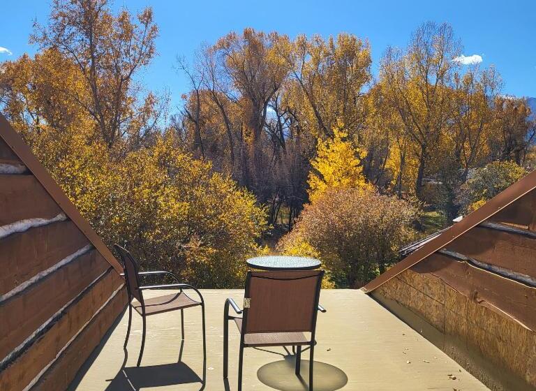 اتاق استاندارد با تراس, Buffalopeaks Lodge