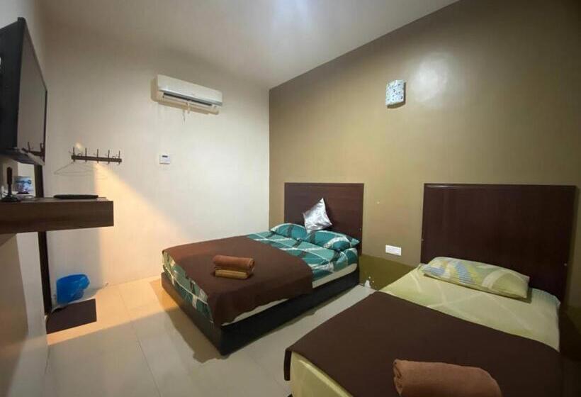 Номер Стандарт Трехместный, Tgl Aparthotel Tanjung Lumpur