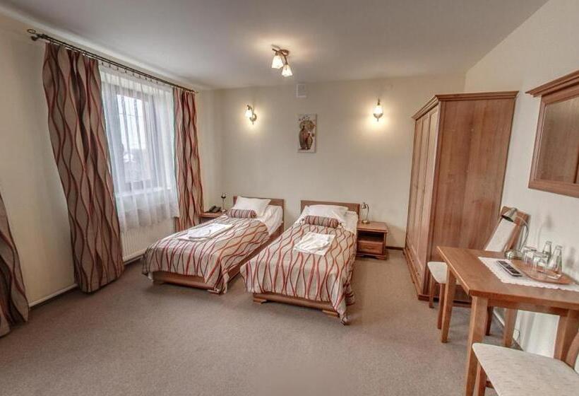 Номер Стандарт, Restauracja Hotel Imperial