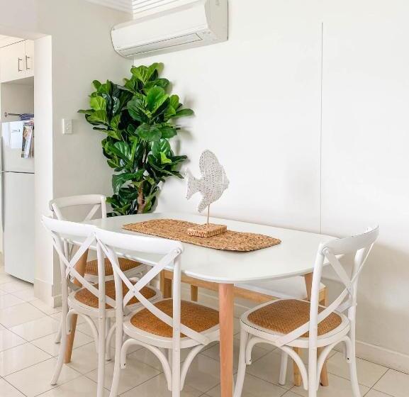 海の見える３ベッドルームアパートメント, Beachside Tower Apartments