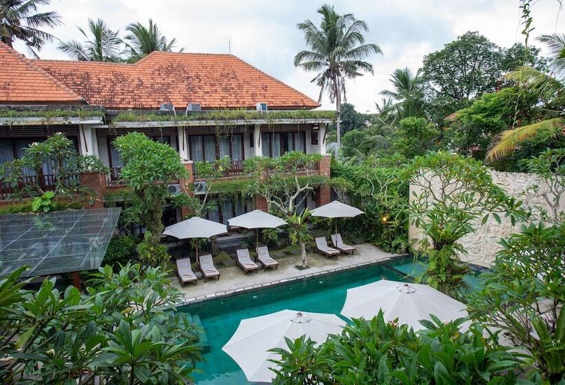 Номер Deluxe Вид на Бассейн, Awatara Boutique Resort Ubud