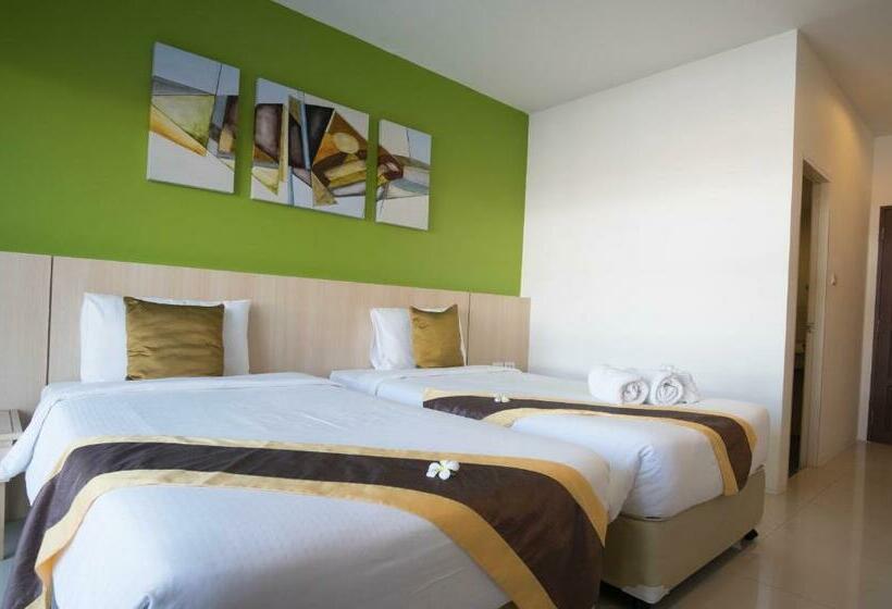 Номер Deluxe, Fx Hotel Pattaya