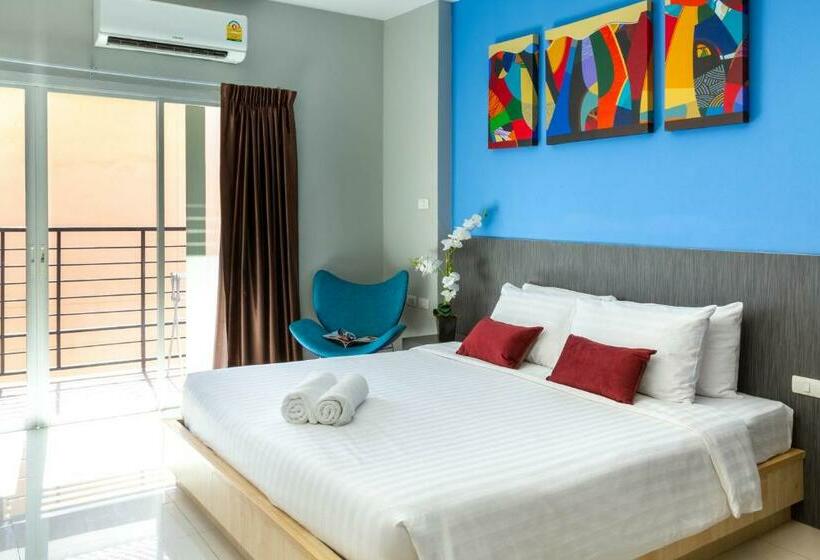 Номер Deluxe, Fx Hotel Pattaya
