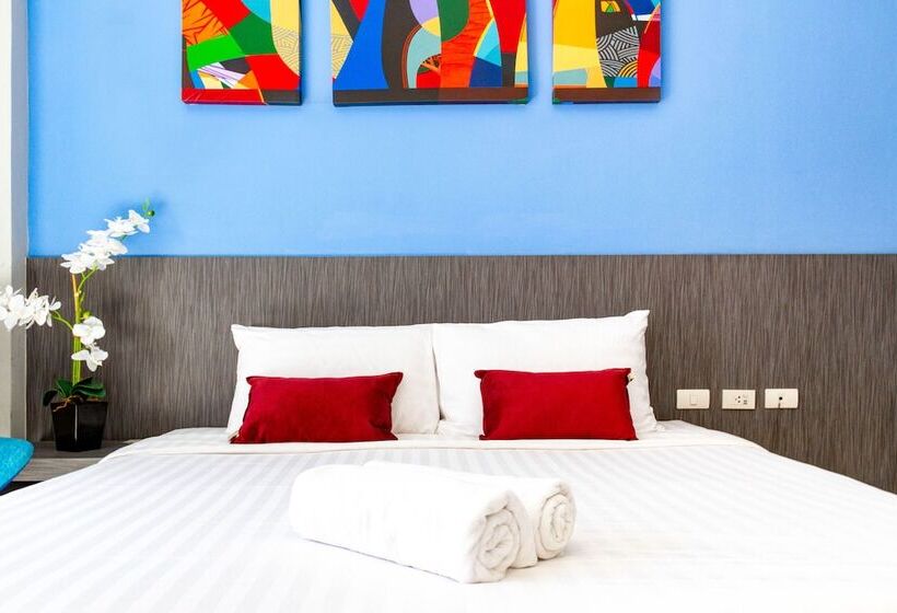 Номер Deluxe, Fx Hotel Pattaya