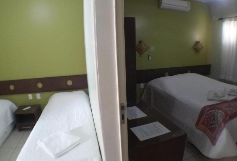 Quarto Familiar, Capitaes De Areia Pousada
