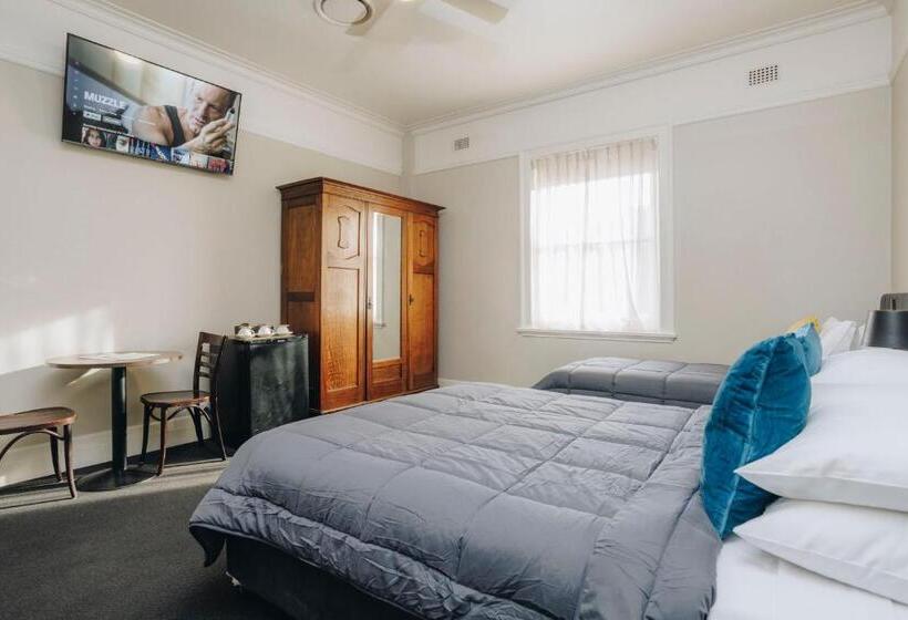 Семейный Номер, Gosford