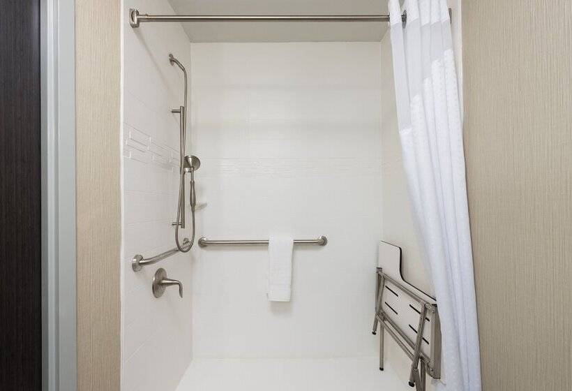 سوئیت برای معلولان, Holiday Inn Express And Suites Norman, An Ihg
