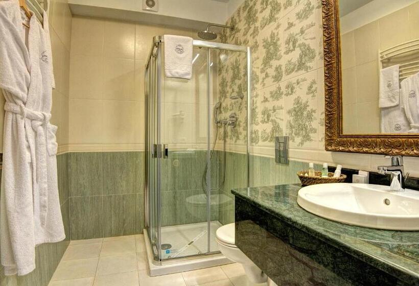 سوییت جونیور, Villa Boutique Lafayette