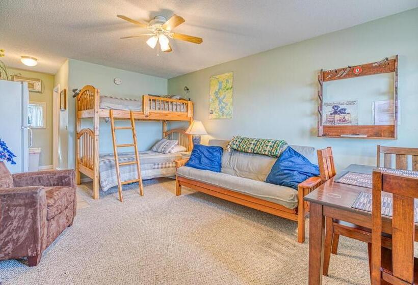 Студия Стандарт, Moosehead Condo Unit #5