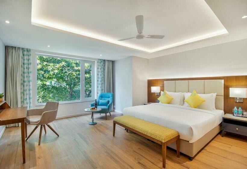 اتاق لوکس با تخت بزرگ, Golden Tulip Goa, Vagator