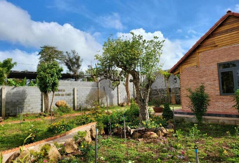 اتاق خانوادگی با چشم‌انداز باغ, T Farmstay Villa And Resort Buon Ma Thuot City