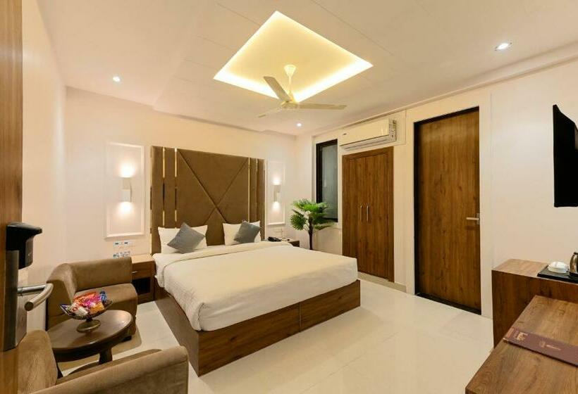 家庭套房, Avalon Palms Agra