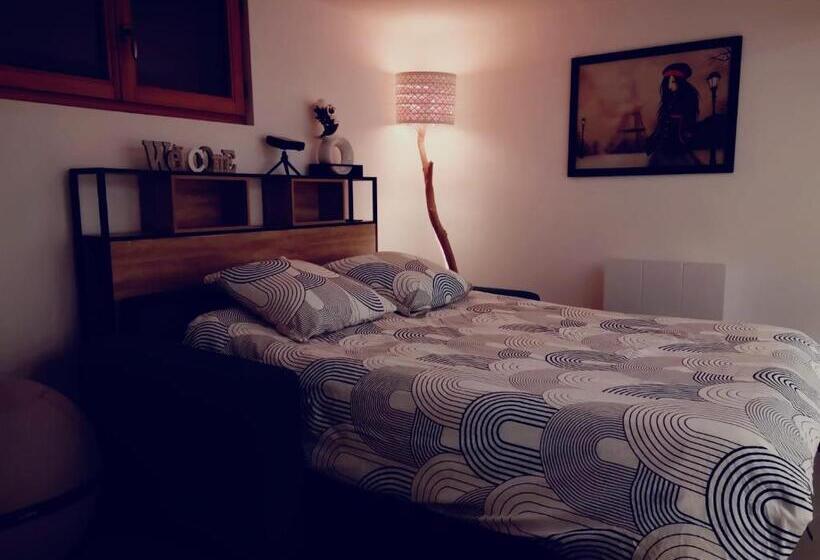 Номер Стандарт Трехместный, Logement Avec Billard, Home Cinéma Et Terrasse Privatisés