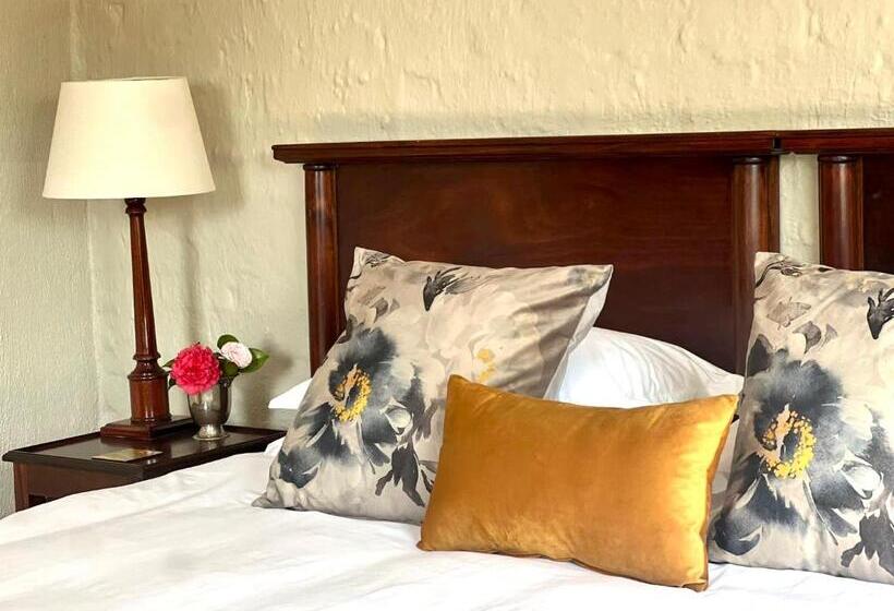 Quarto Clássico Cama King, Chocolate Orchid
