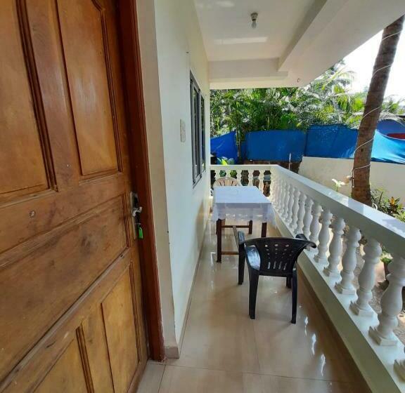 Номер Стандарт с Балконом, Santana Guest House