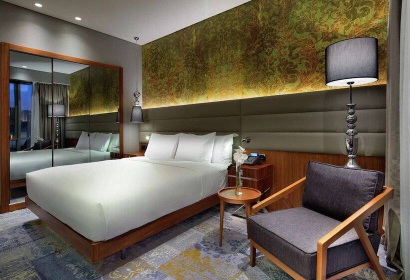 스위트 킹사이즈 침대, Doubletree By Hilton Hotel Istanbul   Piyalepasa