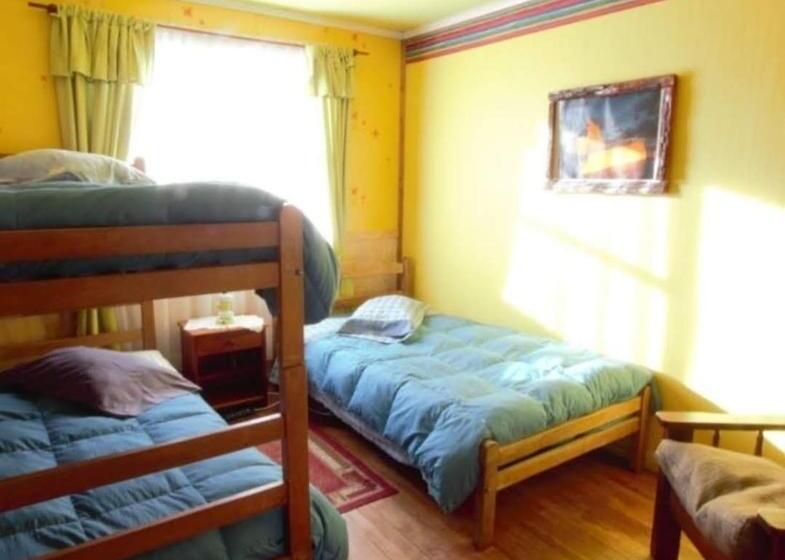 اتاق استاندارد سه نفره, Hospedaje Independencia Y Camping