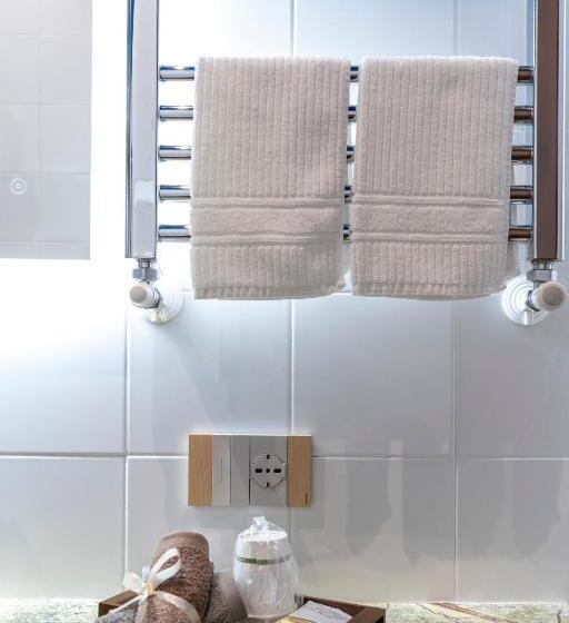 اتاق استاندارد, Varese Suites