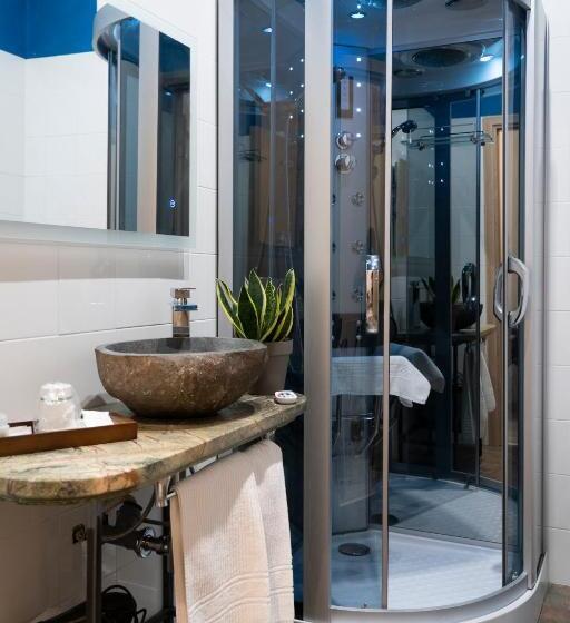 اتاق استاندارد, Varese Suites