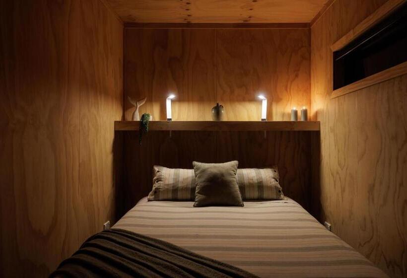 اتاق استاندارد با چشم‌انداز کوهستان, Luxury Container Cabin