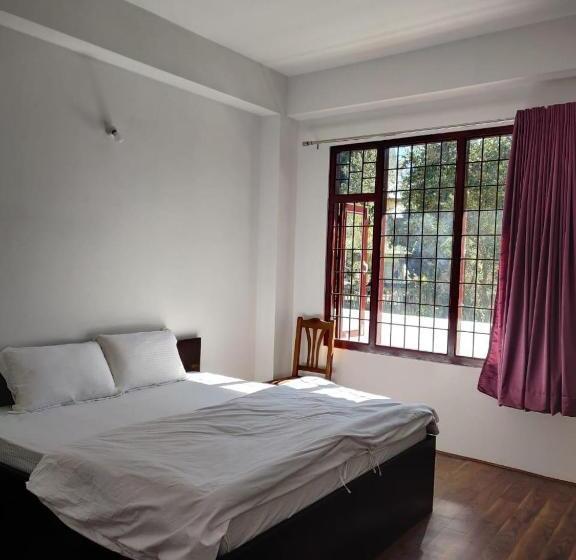 스탠다드 발코니 룸, Pinewood Guesthouse