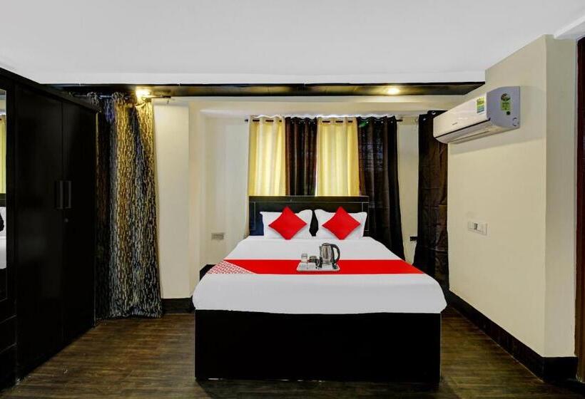 スタンダードルーム, Flagship Gopika Stay Inn