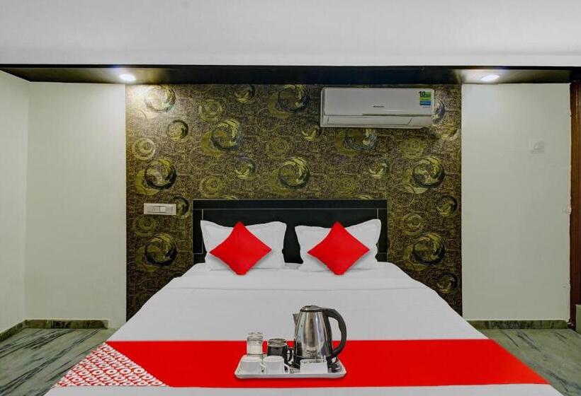 スタンダードルーム, Flagship Gopika Stay Inn