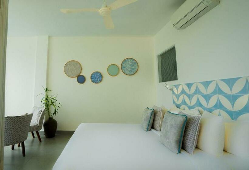 اتاق لوکس خانوادگی, Naiya Sea Resort