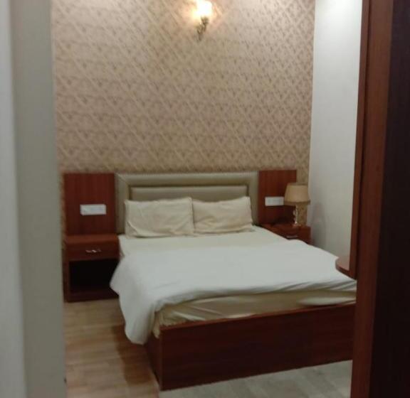 Quarto Estandar, Abhay By Wb Inn