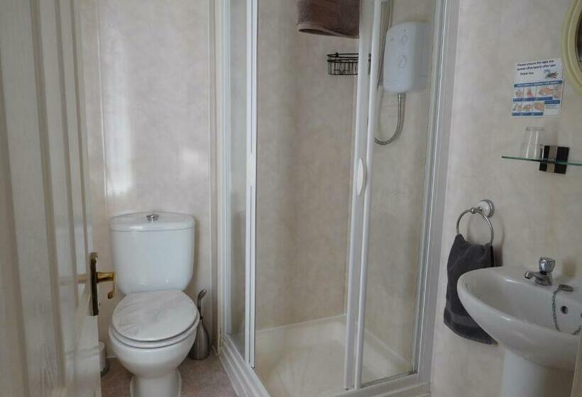 اتاق خانوادگی, Bianca Guesthouse