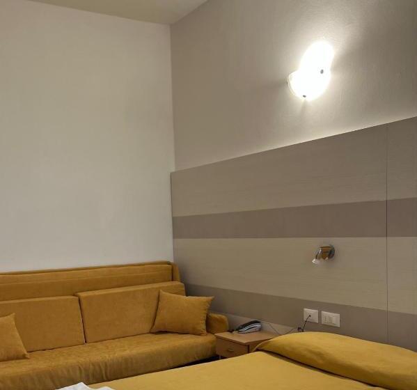 اتاق استاندارد چهار تخته, Villa Costa