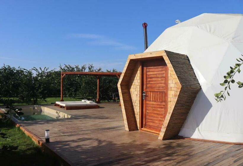 Номер Стандарт Вид на Сад, Mandalin Glamping