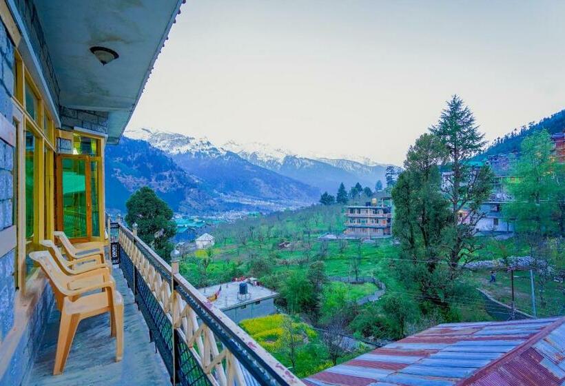 스탠다드 룸 킹사이즈 침대, Ram Cottage, Manali