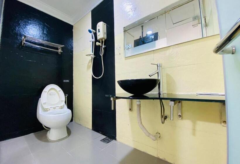 اتاق استاندارد سه نفره, Surya Boutique Hotel Klang