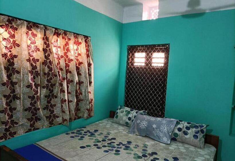 Номер Economy, Radha Krishna Holiday Home