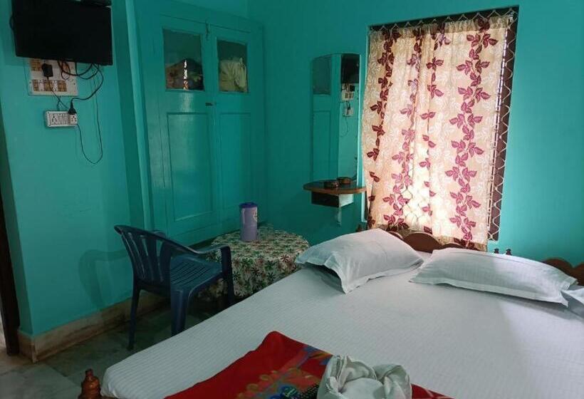 Номер Deluxe, Radha Krishna Holiday Home