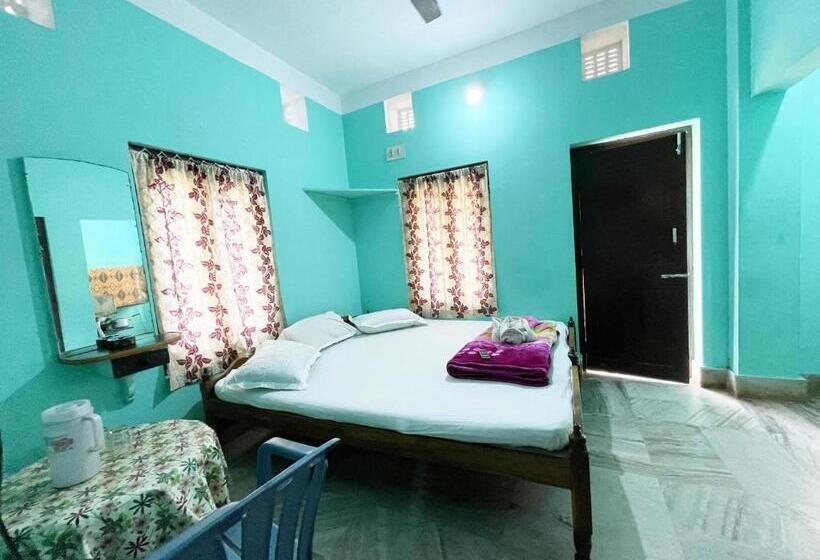 Номер Deluxe, Radha Krishna Holiday Home