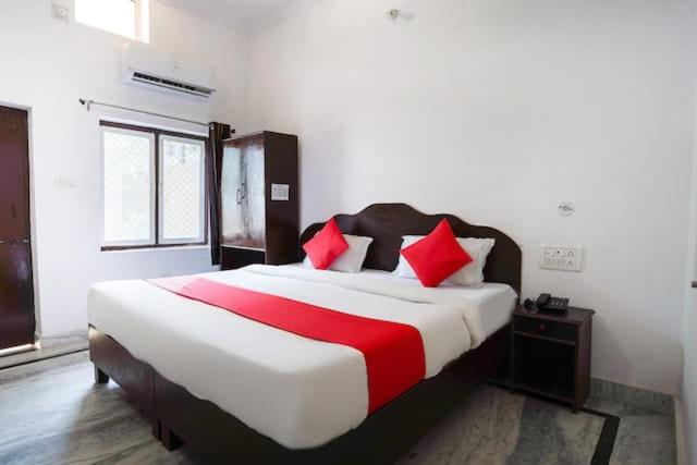 Номер Deluxe с Балконом, Karma Hostel