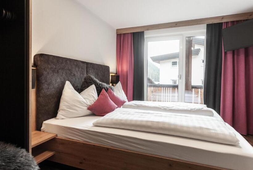스탠다드 룸, First Mountain Hotel ötztal