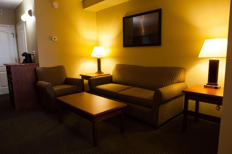 이그제큐티브 스위트 킹침대, Best Western Plus Service Inn & Suites