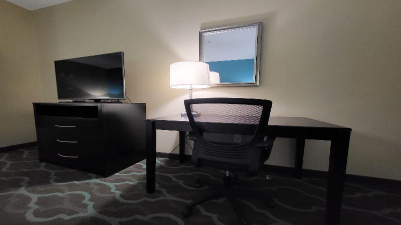 חדר סטנדרט מותאם לאדם עם מוגבלויות, Holiday Inn Express Hotels & Suites Cuero, An Ihg