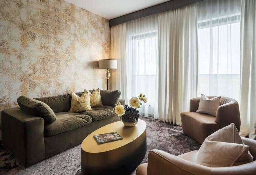 스위트, Van Der Valk Hotel Hoorn