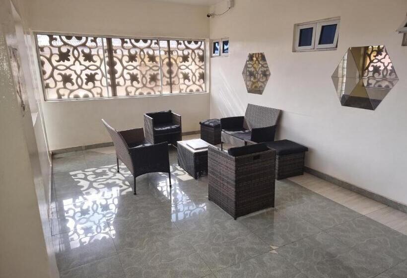 سوییت اجرایی, Amazing Grace Hostel And International Serviced Apartments