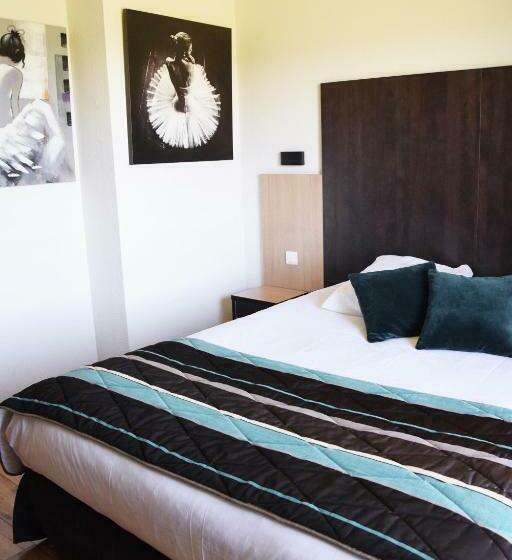 اتاق استاندارد با چشم‌انداز دریاچه, Brit Hôtel Confort   La Tour Blanche