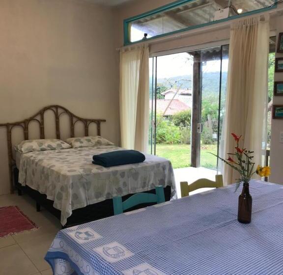 스탠다드 스튜디오, Paikea Hostel Praia Do Rosa