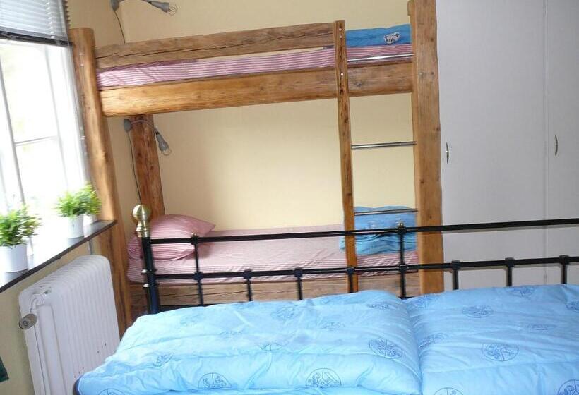 Семейный Номер Совместный Санузел, Lönneberga Vandrarhem & Hostel