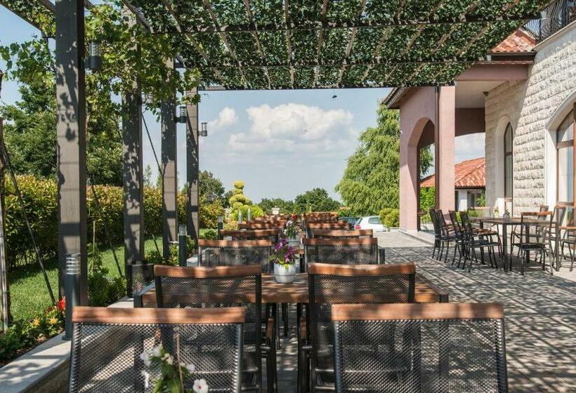 Стандартный Номер Кровать Кинг, Zaara Estate