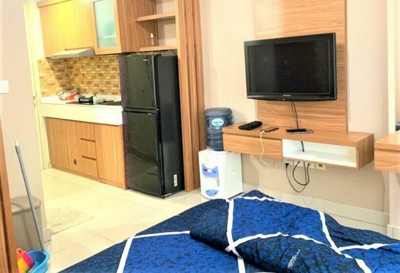 Студия Стандарт, Springlake Apartment Summarecon By Veeroom